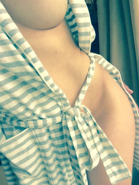 Get Ready For Some Tasty Underboob Pics